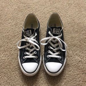 Black converse